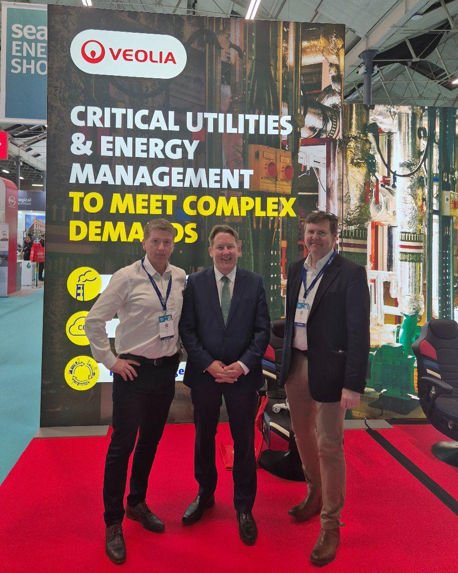 Minister Darragh O'Brien visiting the Veolia stand at the SEAI Energy Show 2025