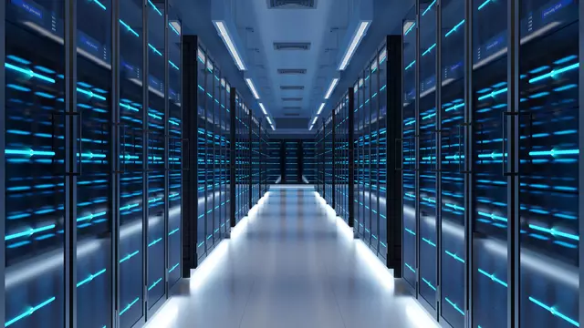 A data hall in a data centre | Veolia 360 offer for resilient data centres