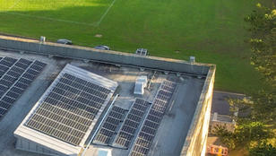 Solar panel delivered by Veolia on an education campus