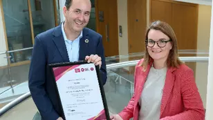 Tomas Sercovich presents Sinead Patton with the Business Working Responsibly Mark 2025